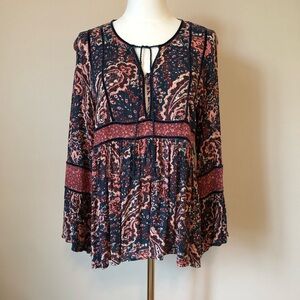 American Eagle Outfitters colorful print top Size M